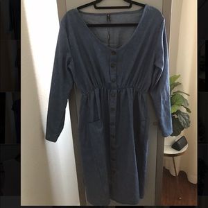 Denim dress with buttons